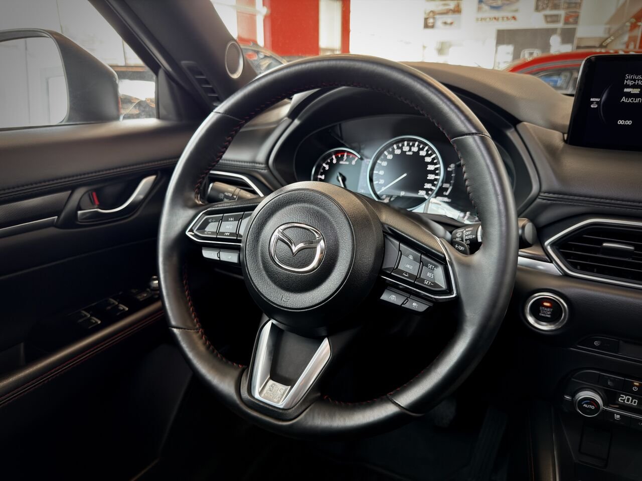 2023 Mazda CX-5 Grey Notre-Dame-des-Prairies - photo #21