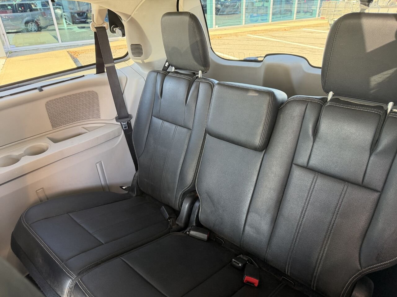 2016 Dodge Grand Caravan Silver Ste-Marie - photo #8