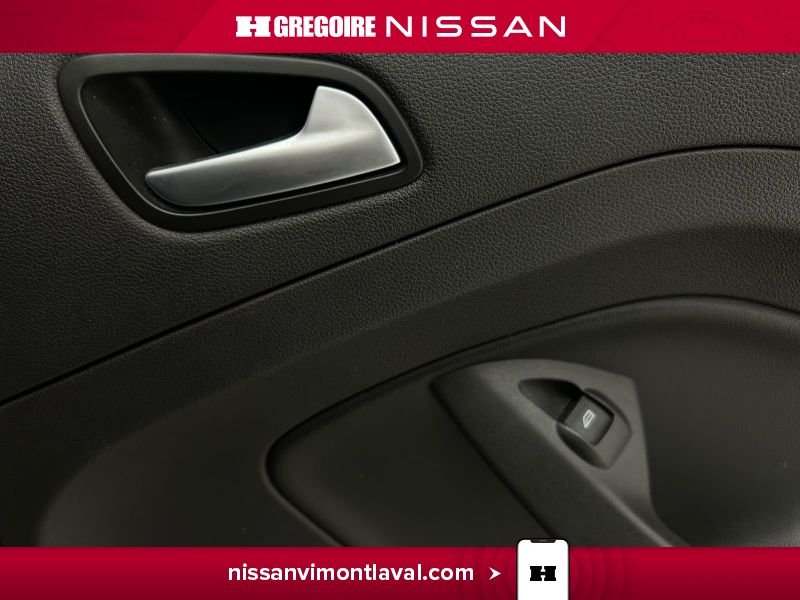 2018 Ford Escape Grey Laval - photo #15