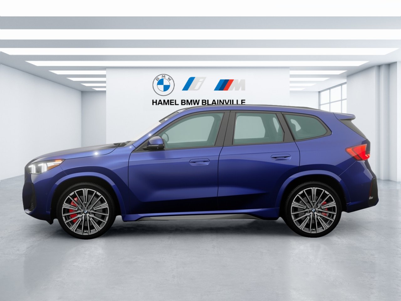 BMW X1 xDrive28i 2026 Bleu Portimao givré métallisé Blainville - photo #3