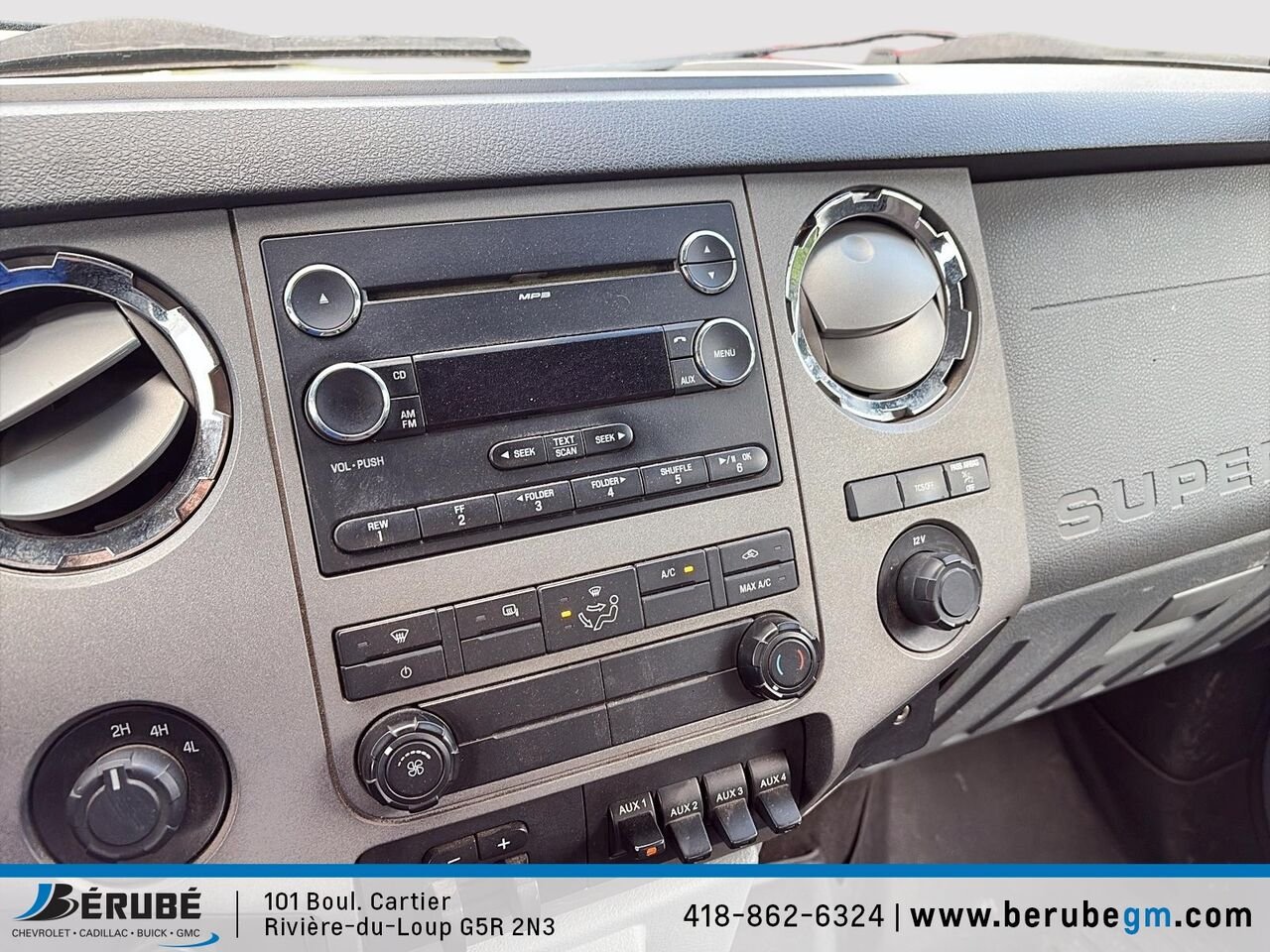 Ford Super Duty F-350 DRW 4WD SuperCab 158" XLT 2011 Noir Rivière-du-Loup - photo #9