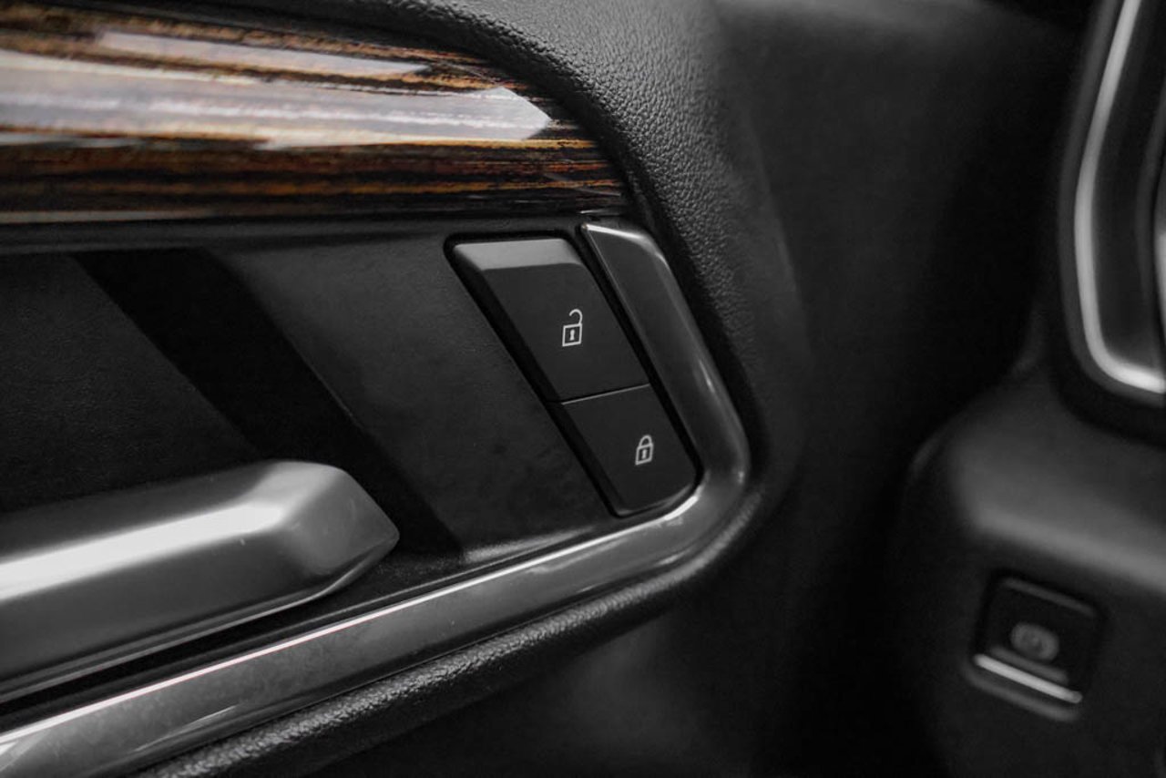 2026 GMC Sierra 1500 4WD Crew Cab 147 Elevation Black Sherwood Park - photo #17