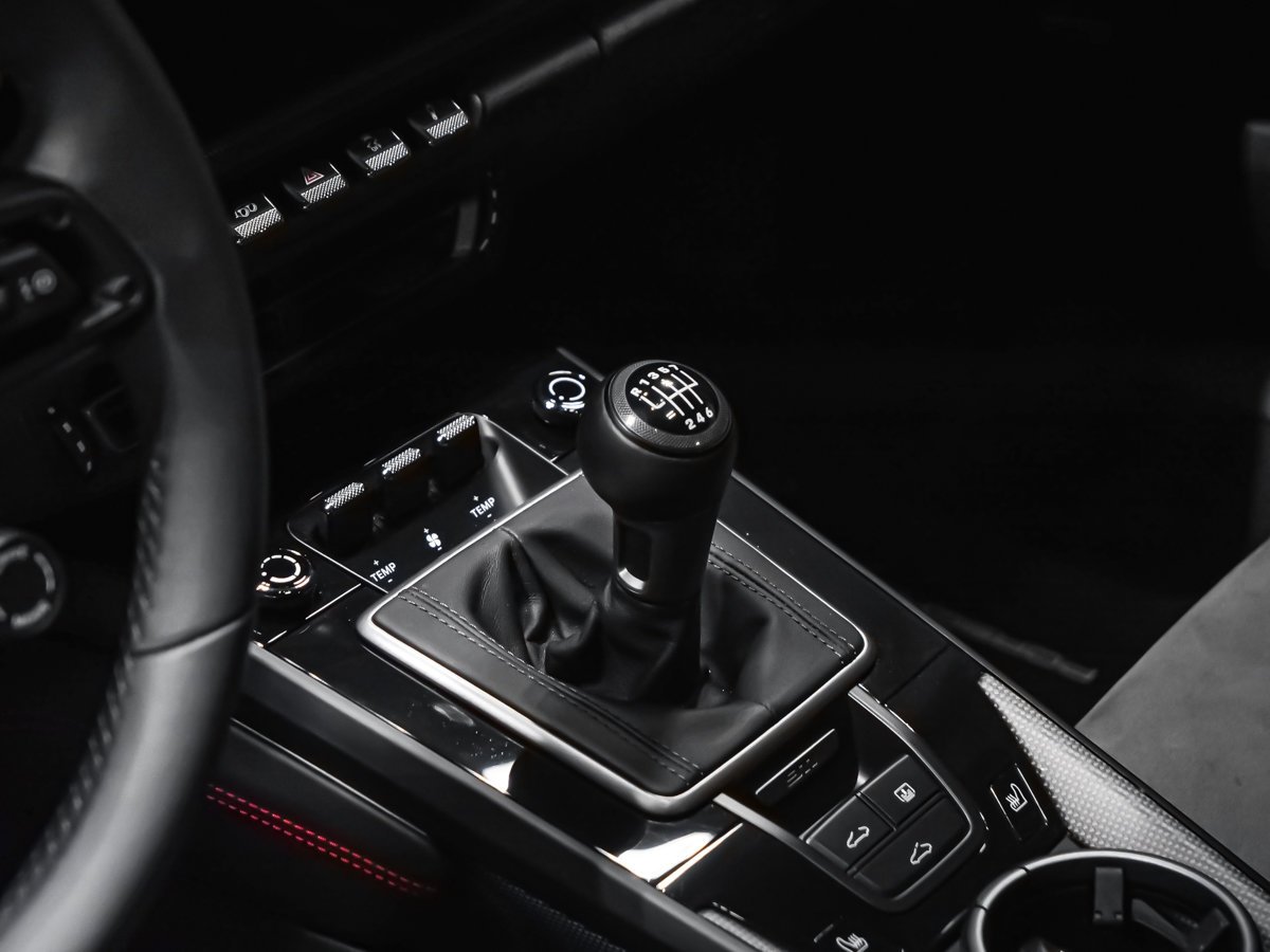 2024 Porsche 911 CARRERA 4 GTS Black Montreal - photo #18