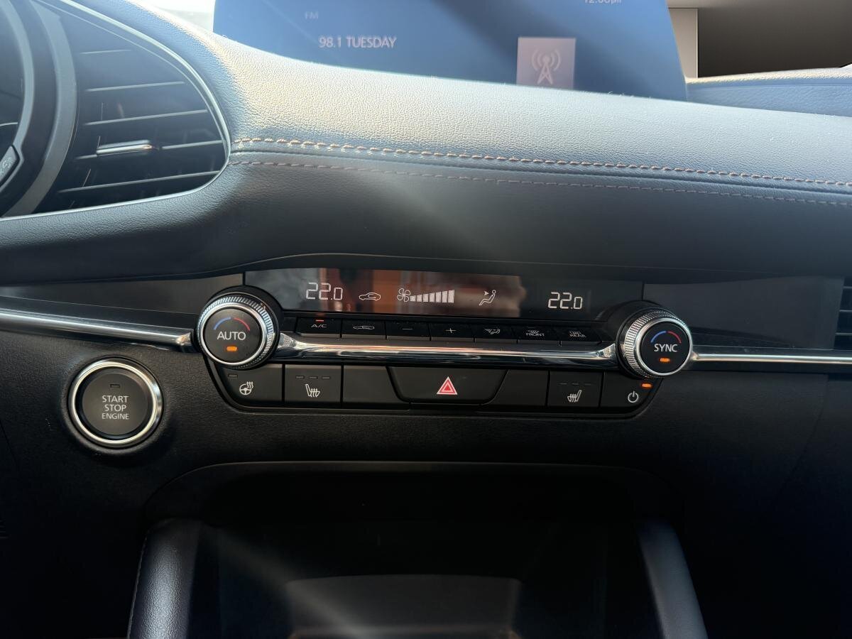 Mazda Mazda3 Sport 2024 Gris  - photo #16