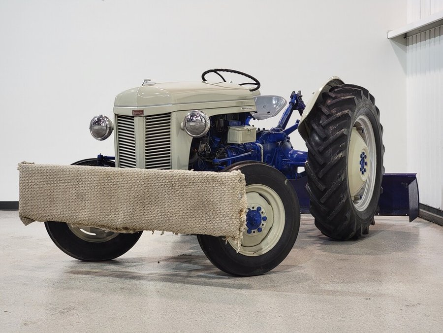 Ford Others Tracteur Massey Fergusson Antiquité 1955