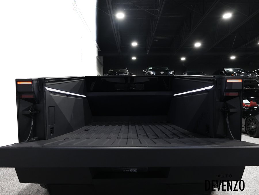 Tesla Cybertruck 2024 2024 Argent