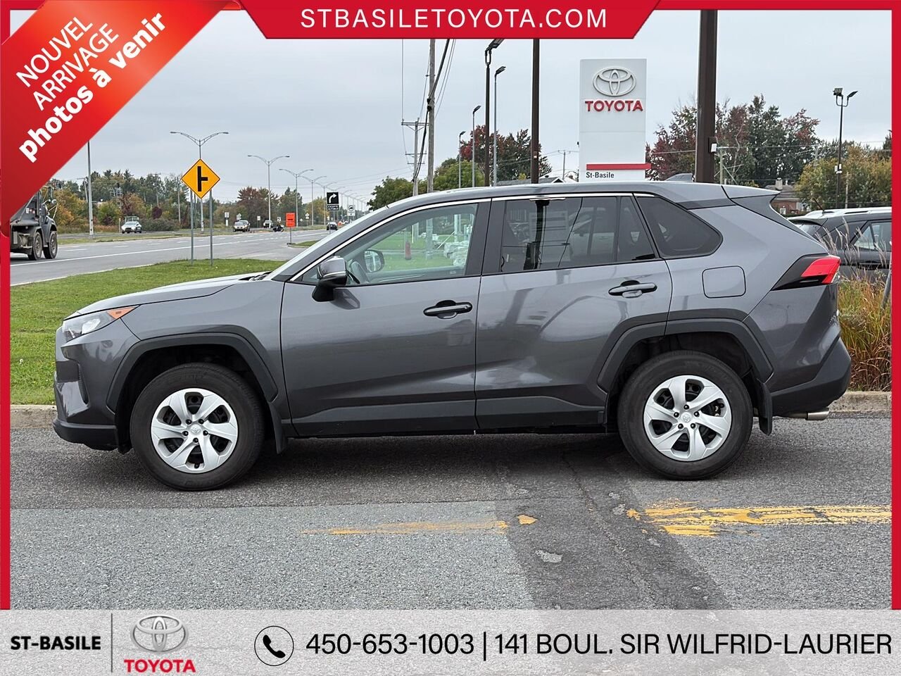 2024 TOYOTA RAV4 Grey Saint-Basile-le-Grand - photo #1