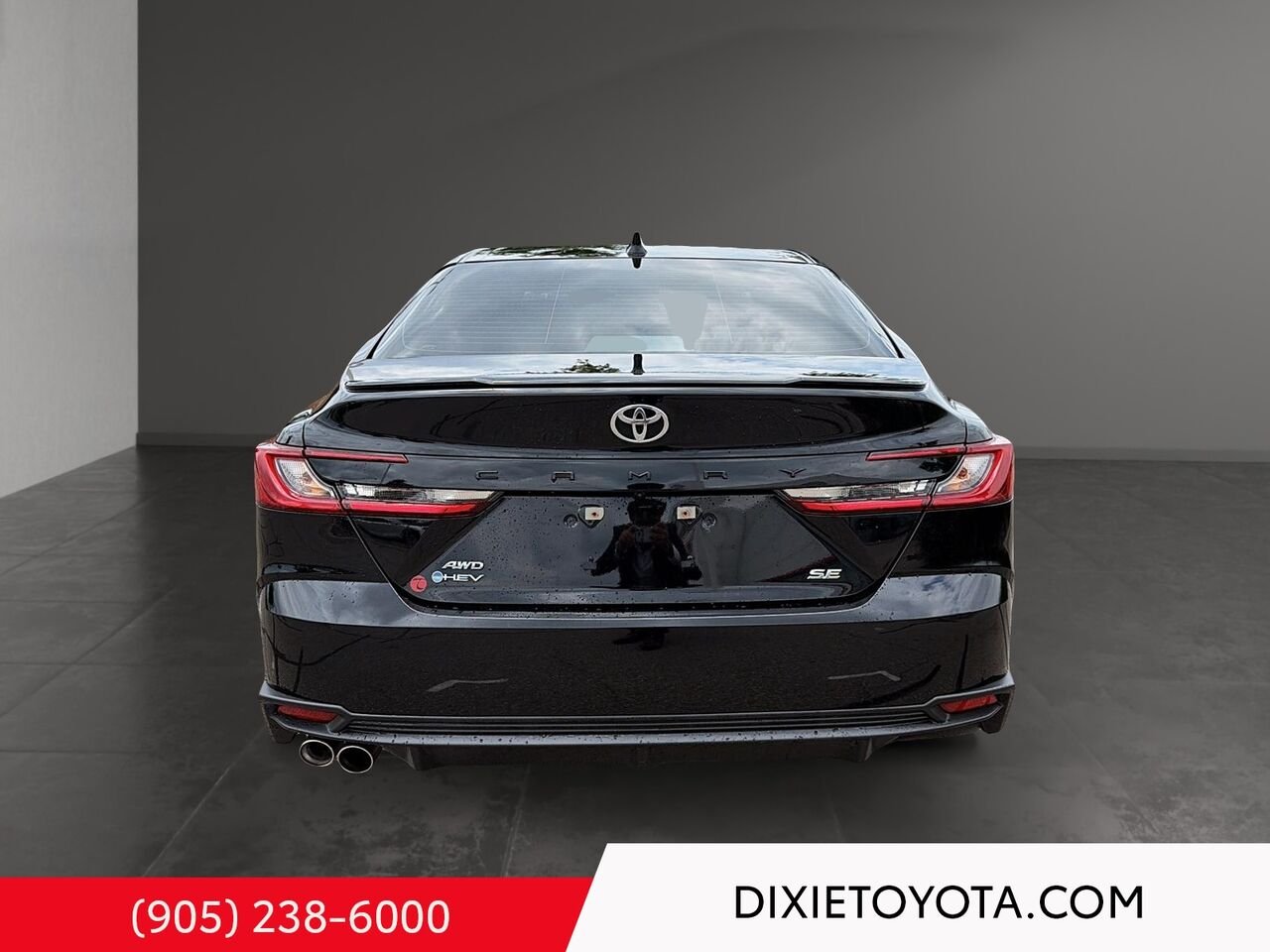 2026 Toyota Camry HYBRID SE UPGRADE AWD / CLEAN CARFAX / ALLOY WHEELS / MOONROOF / CARPLAY AND ANDROID AUTO Black Mississauga - photo #4