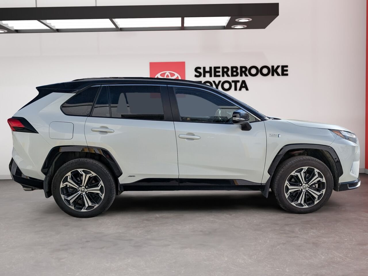 2022 Toyota RAV4 Prime JTMGB3FV4ND101233 White Sherbrooke - photo #2