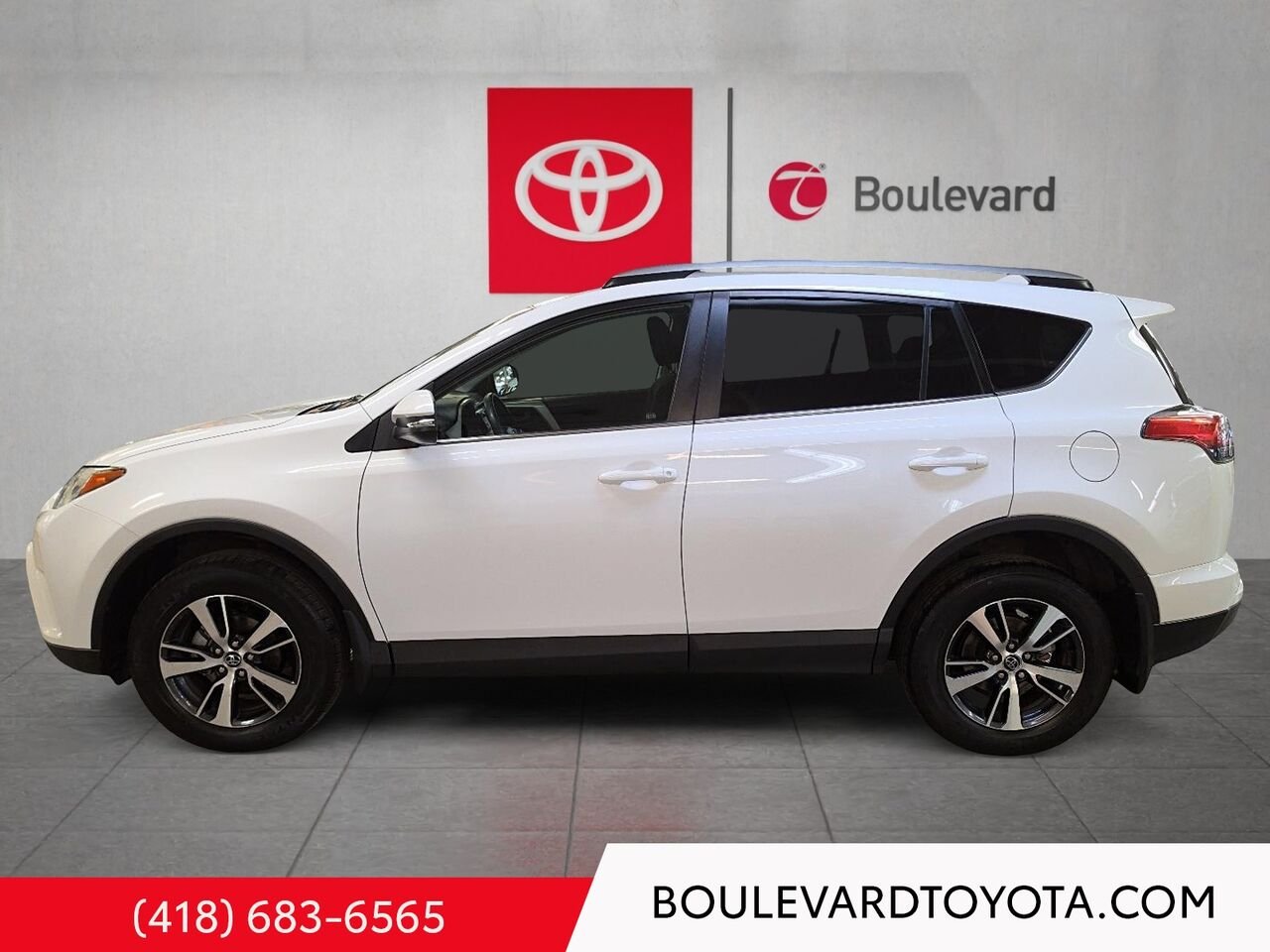 2018 Toyota RAV4 100160A-117 | LE White Québec - photo #5