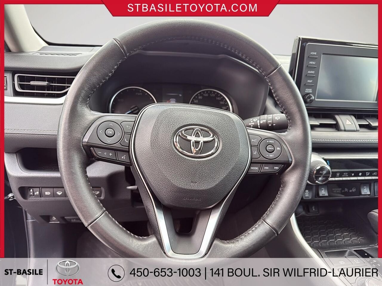 TOYOTA RAV4 Hybride 2022 Noir minuit métallisé Saint-Basile-le-Grand - photo #14
