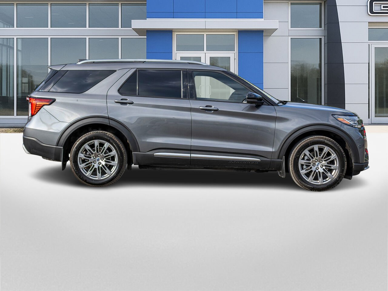 Ford Explorer Platinum 4 RM 2025 Gris Châteauguay - photo #5