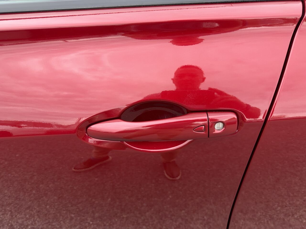 2021 Nissan Kicks Red Thetford Mines - photo #8