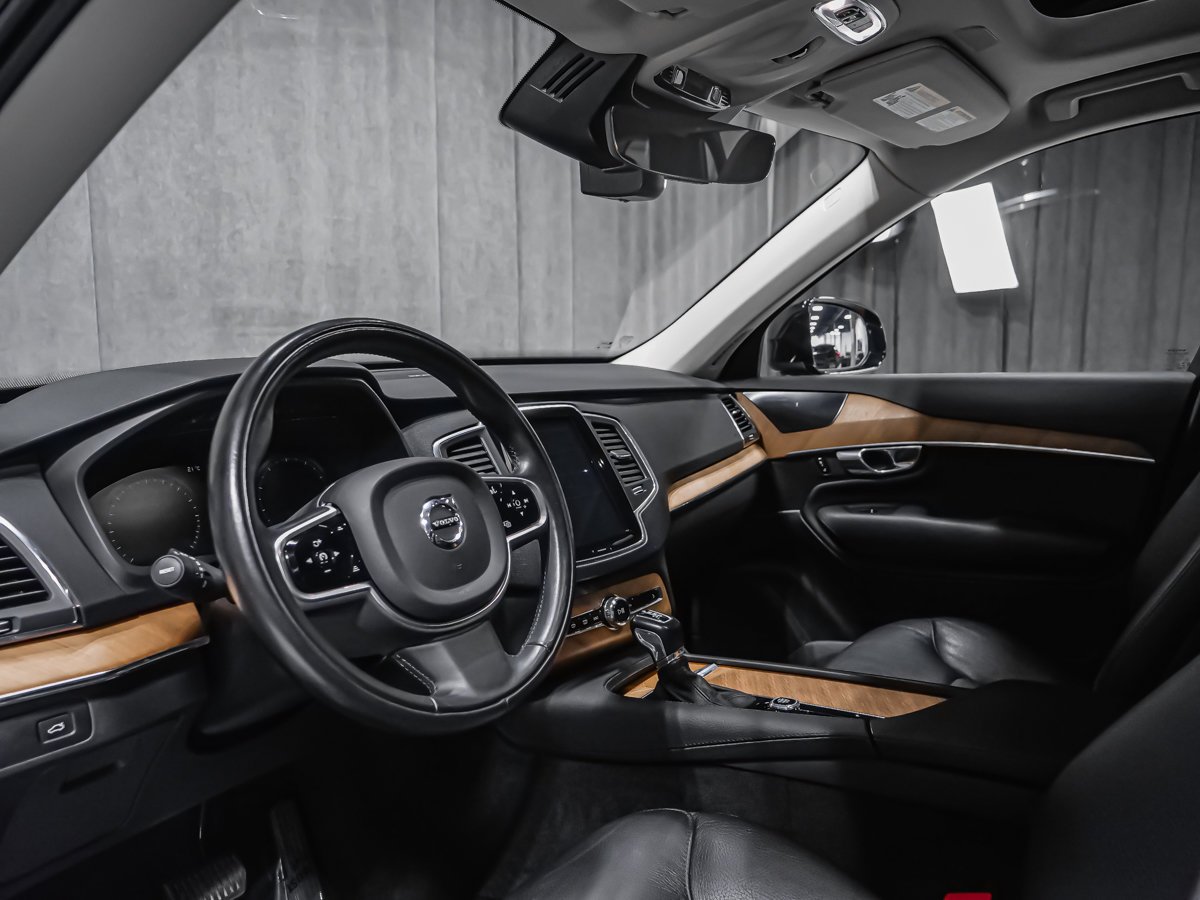 2021 Volvo XC90 T6 MOMENTUM CLIMAT HARMAN KARDON Black Montreal - photo #5
