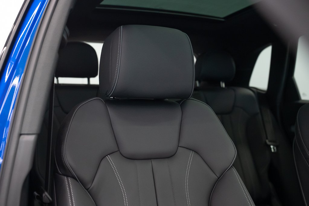 2023 Audi Q5 Blue Saint-Eustache - photo #16