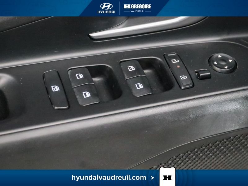 Hyundai Elantra 2025 Blanc Laval - photo #16