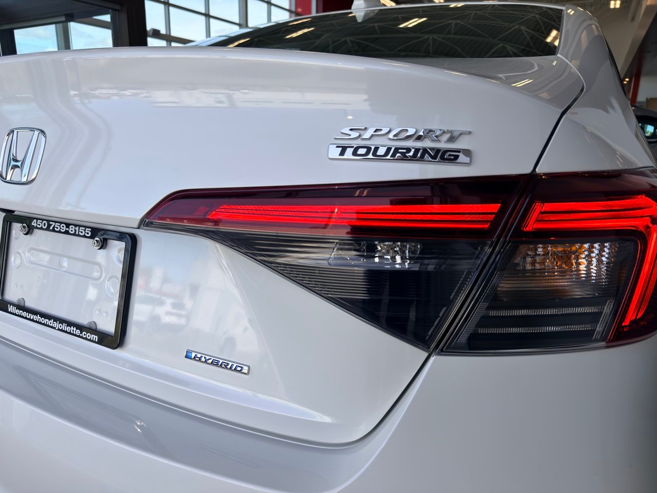 2025 Honda Civic Sedan Hybrid White Notre-Dame-des-Prairies - photo #11