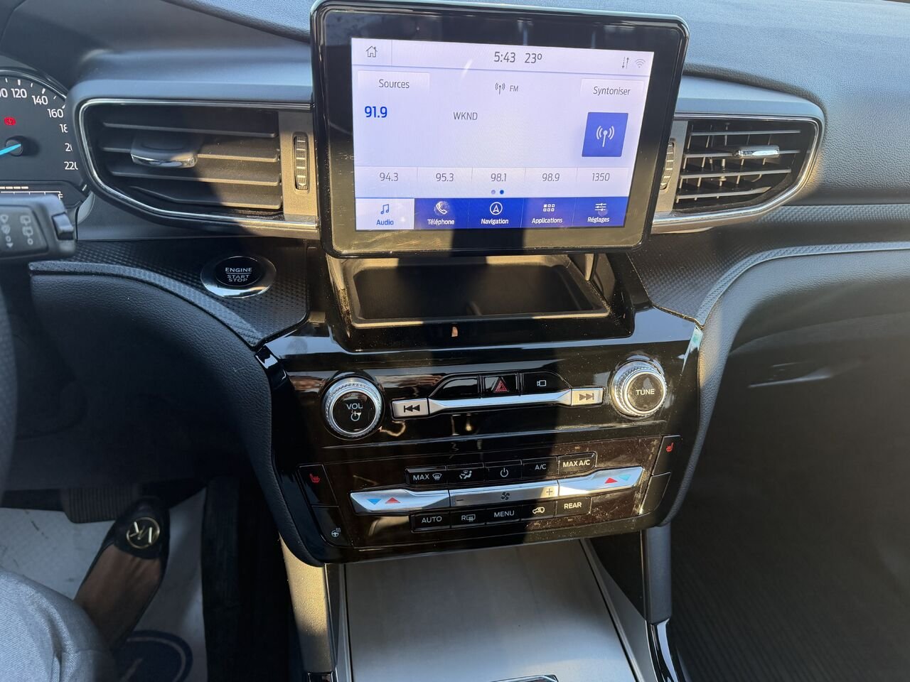 2023 Ford Explorer Black Montmagny - photo #9