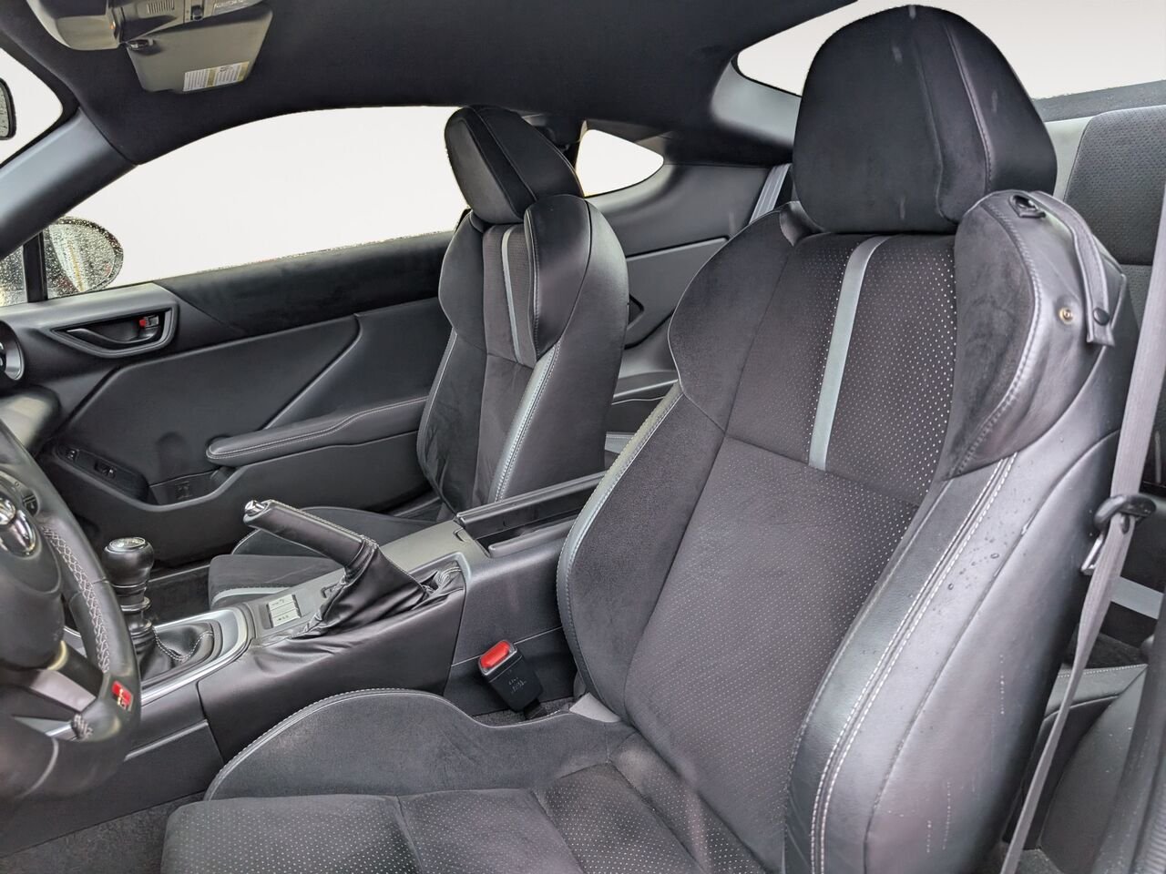 2023 Toyota GR86 JF1ZNBE16P9761875 Red Sherbrooke - photo #6