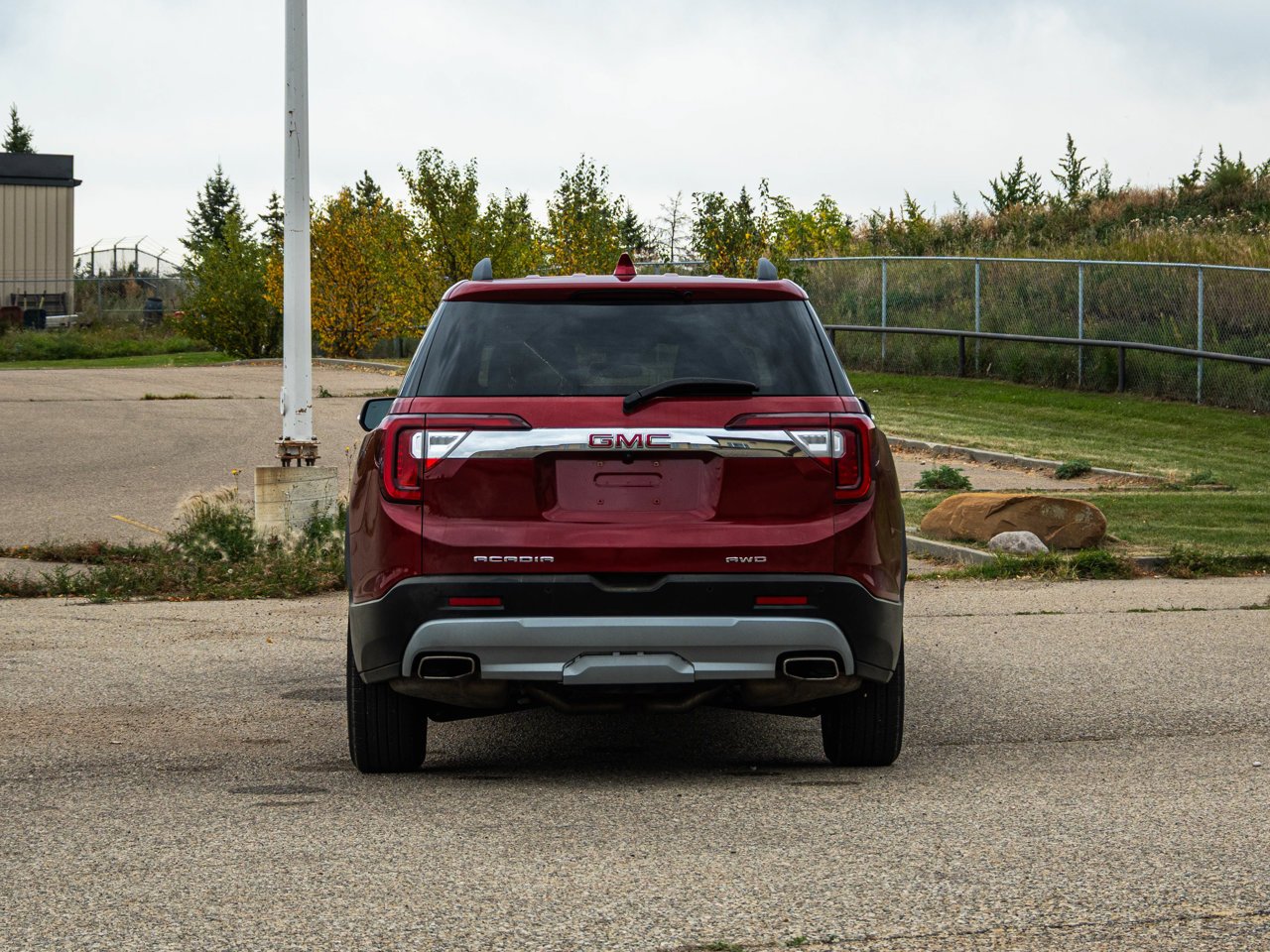 2023 GMC Acadia AWD 4dr SLE Red Sherwood Park - photo #12