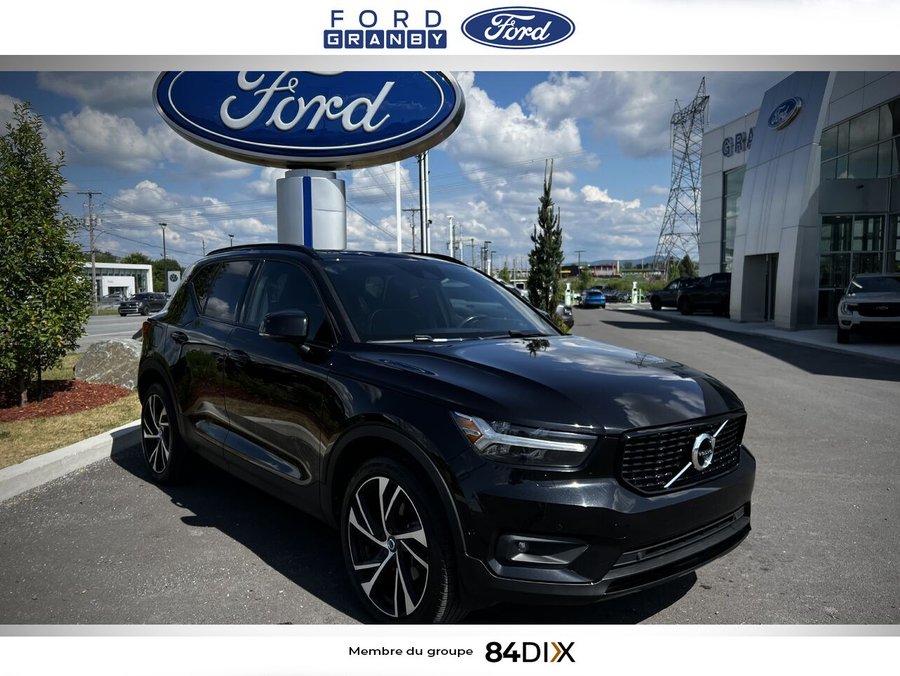 2021 Volvo XC40 Black