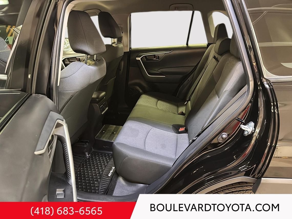 Toyota RAV4 531711-109 | LE 2025 Noir Québec - photo #30