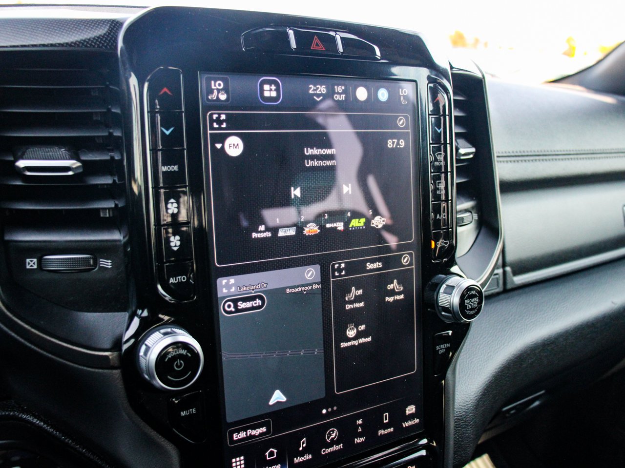 2022 Ram 1500 Sport 4x4 Crew Cab 5'7 Box Black Sherwood Park - photo #23