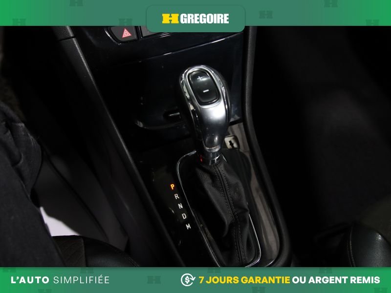 2021 Buick Encore Red Blainville - photo #44