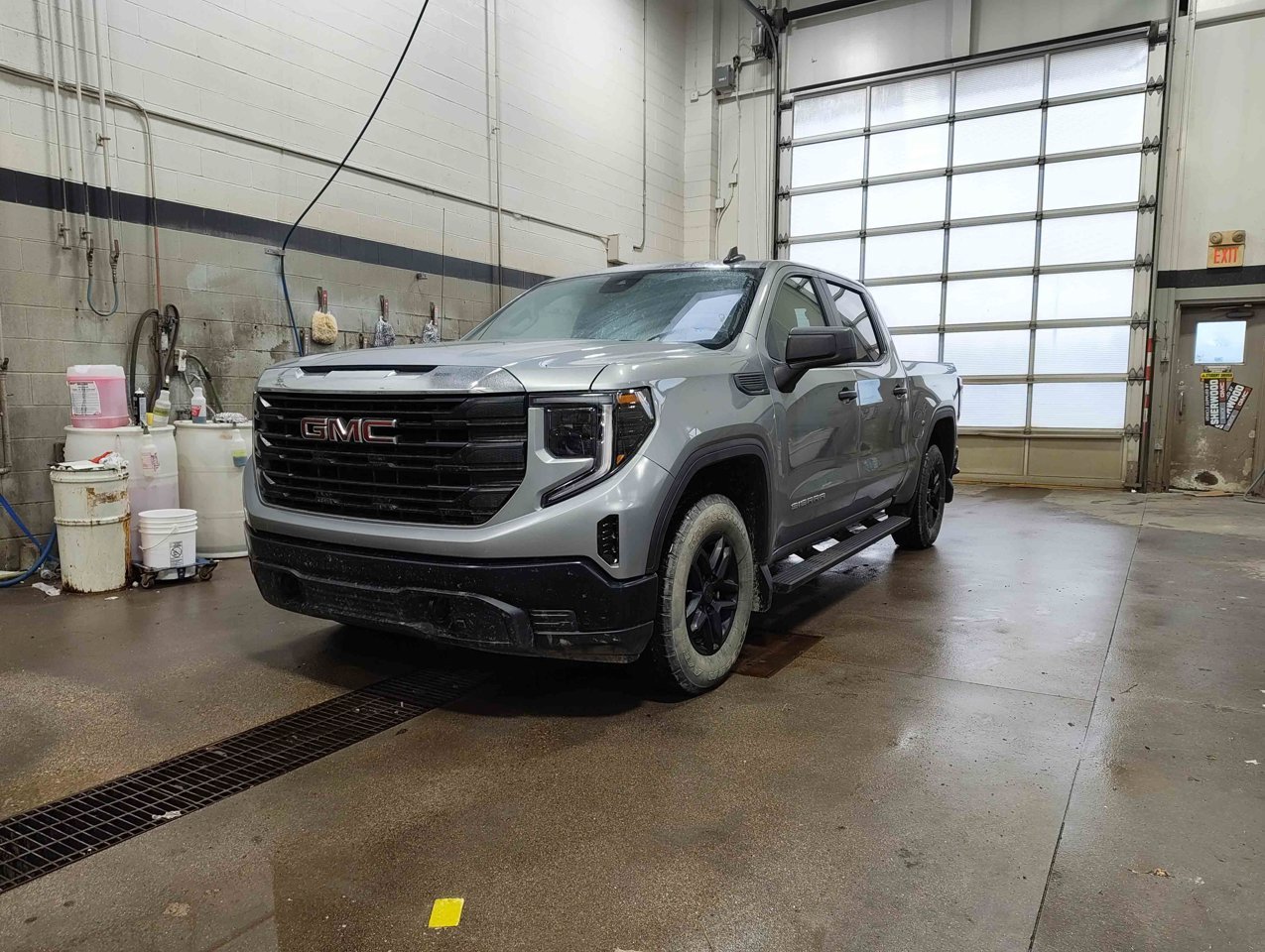 2024 GMC Sierra 1500 4WD Crew Cab 147 Pro Grey Sherwood Park - photo #3