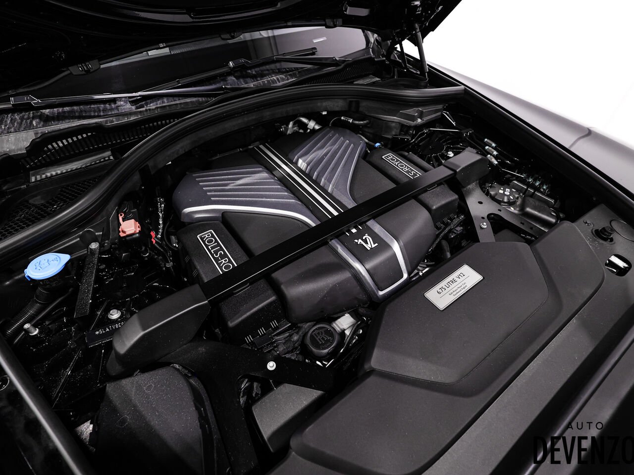 2023 Rolls-Royce Cullinan Blue Saint-Eustache - photo #35