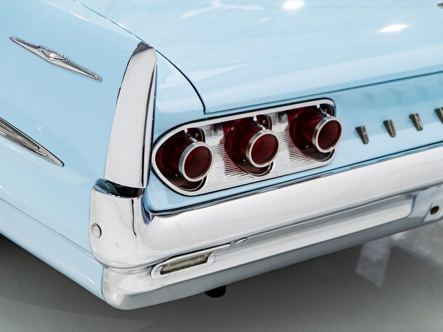 Pontiac Bonneville 1961 1961 Bleu