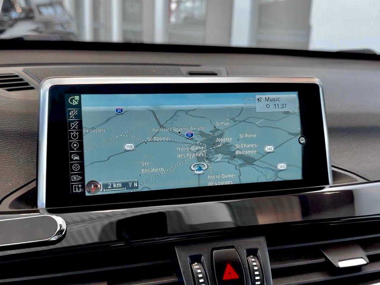 2017 BMW X1 Black Notre-Dame-des-Prairies - photo #29