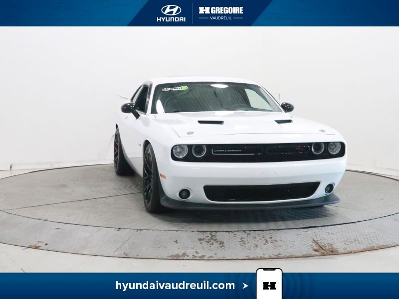 2016 Dodge Challenger White Laval - photo #0