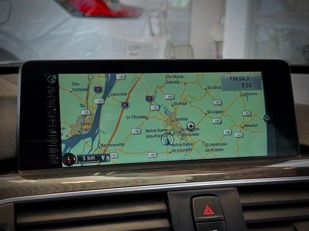2016 BMW 3 Series Beige Notre-Dame-des-Prairies - photo #26