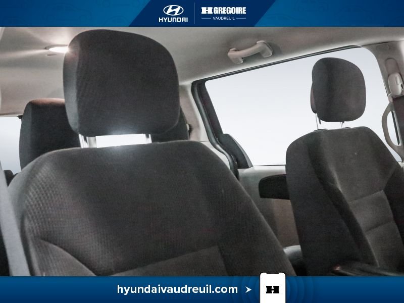 Dodge GR Caravan YA921 | Canada Value Package 2WD 2018 Rouge Laval - photo #27