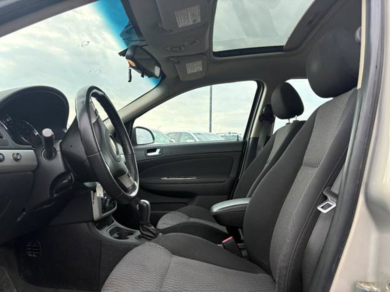 2009 Chevrolet Cobalt 4dr Sdn LT w/1SB Grey Sherwood Park - photo #5