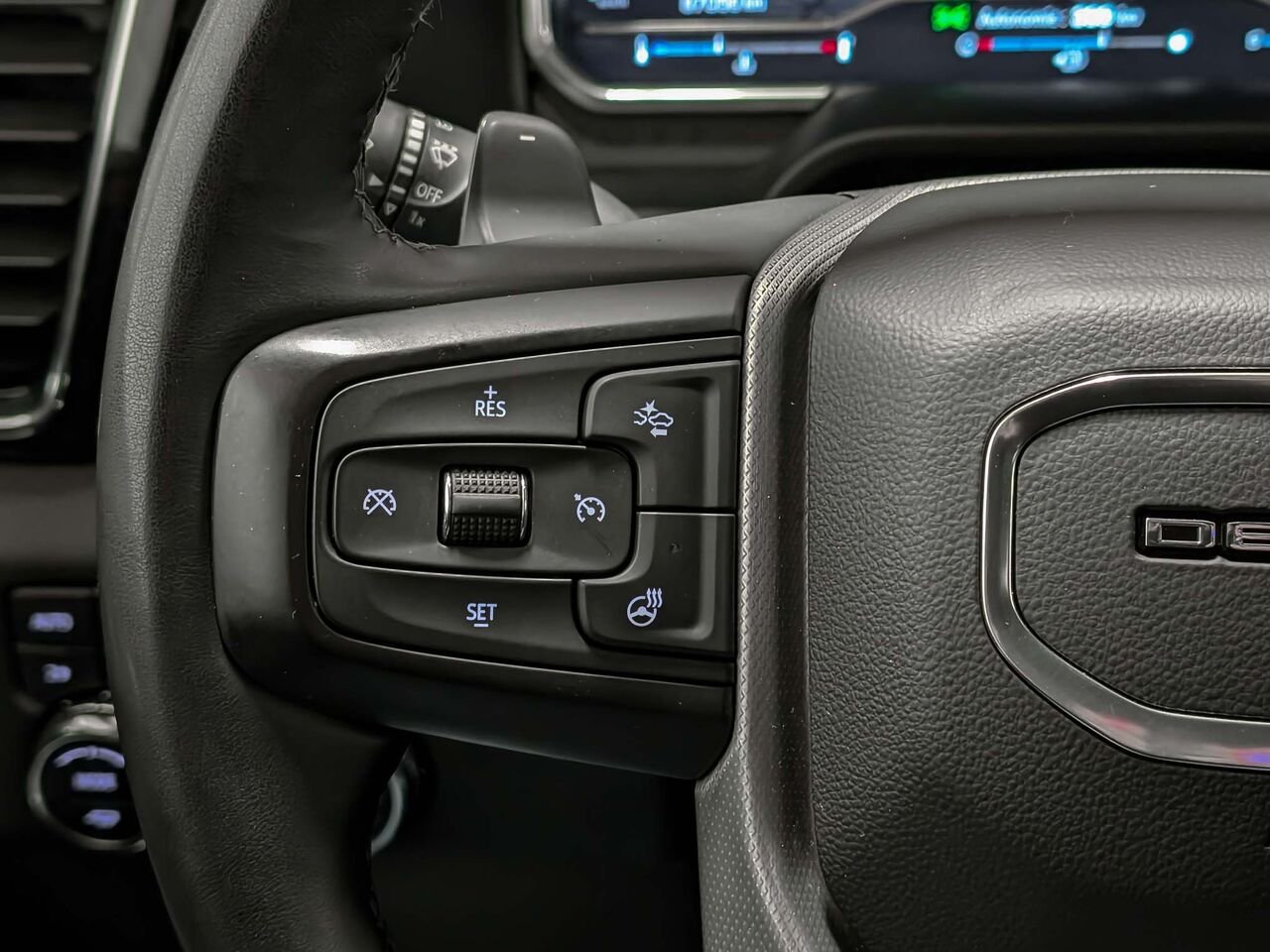 2023 GMC SIERRA 1500 4WD CREW CAB PICKUP GMC Sierra 1500 Denali Crew Cab V 8 5.3L Black Sherbrooke - photo #17