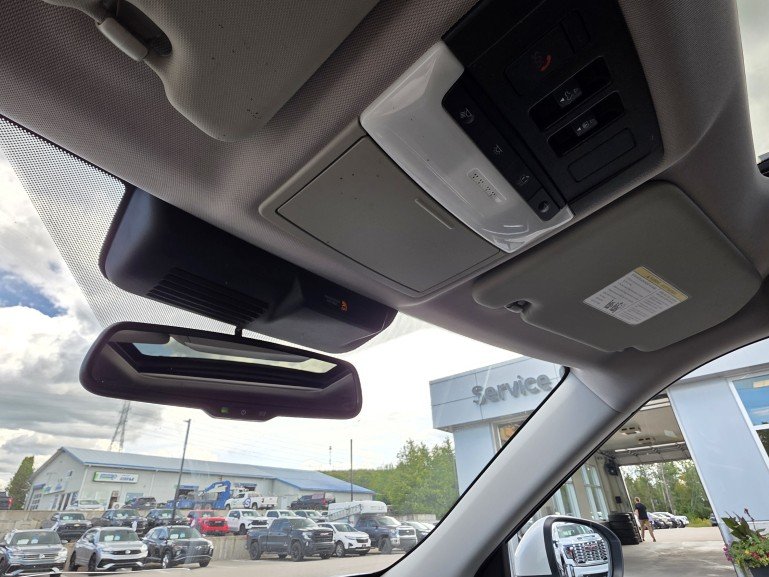 2022 Mitsubishi Outlander SE S-AWC White Mont-Laurier - photo #37