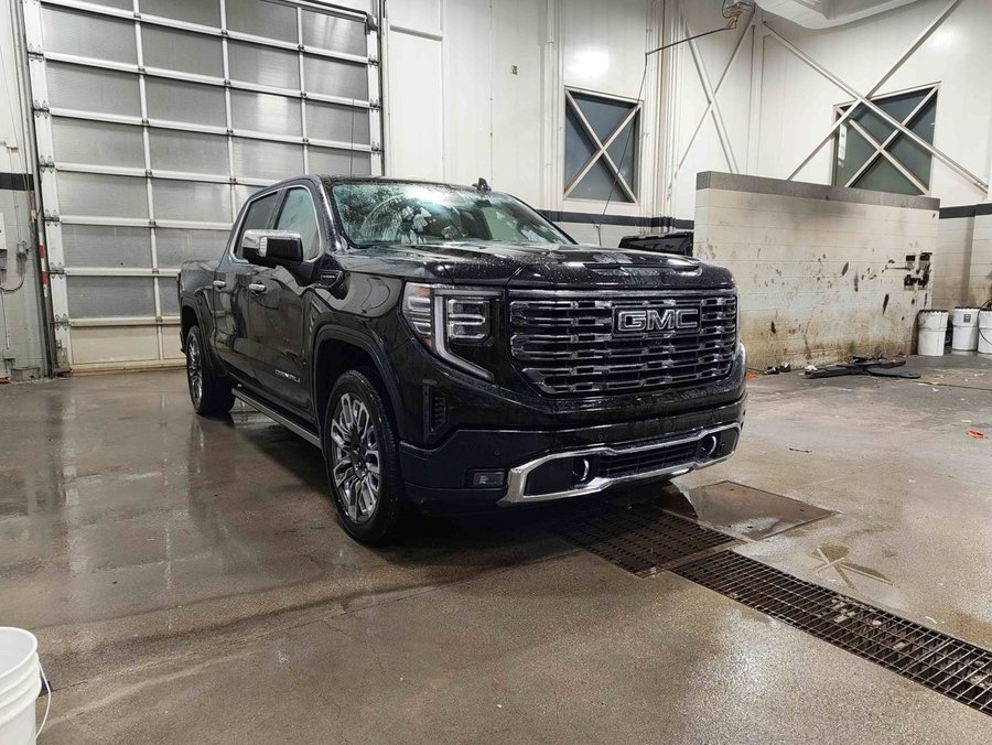 2025 GMC Sierra 1500 Denali Ultimate 3.0L | Sunroof Black