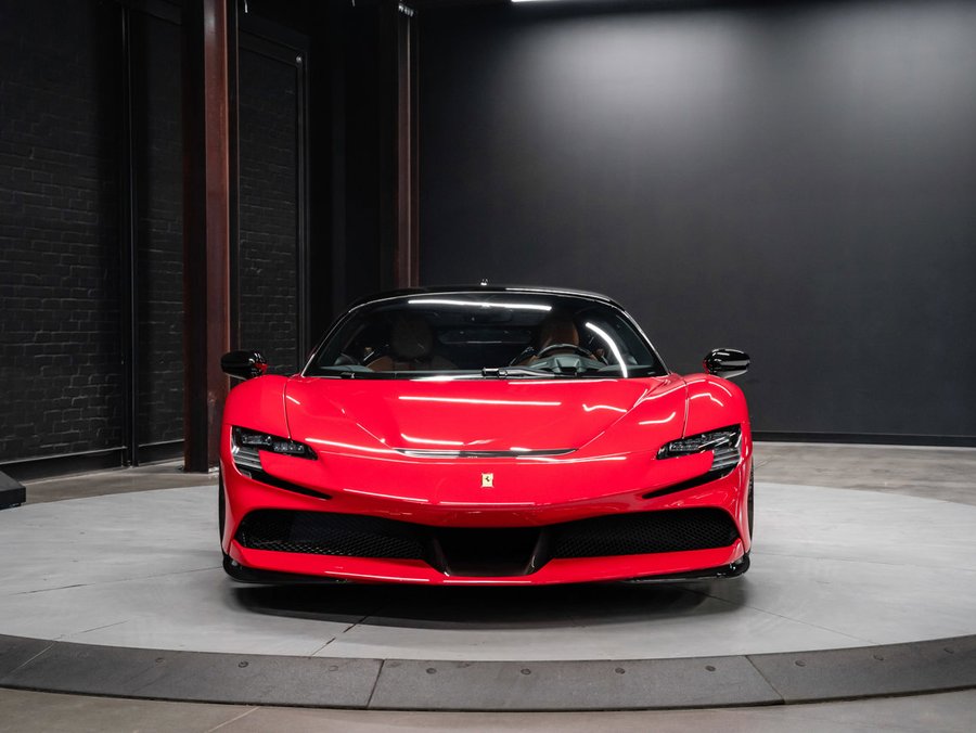 2022 Ferrari SF90 Stradale 2022 Red