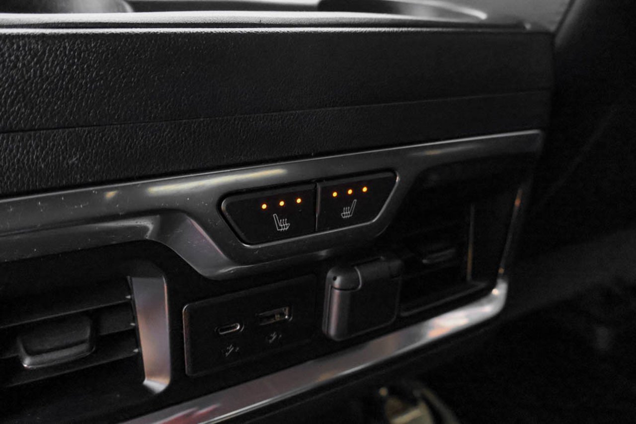 2021 GMC Sierra 1500 4WD Crew Cab 147 Denali Black Sherwood Park - photo #34