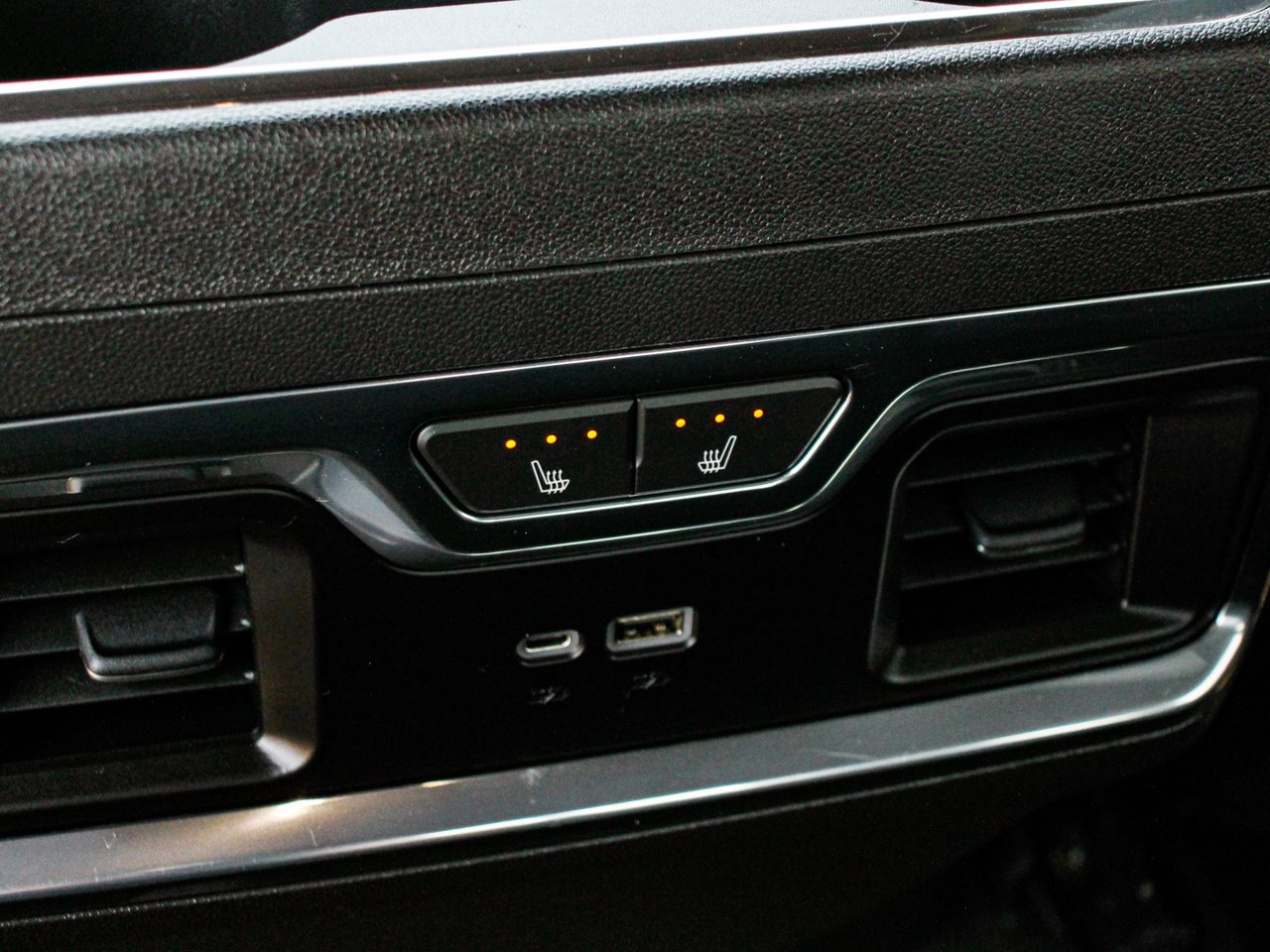 2023 Chevrolet Silverado 1500 4WD Crew Cab 147 High Country White Sherwood Park - photo #33