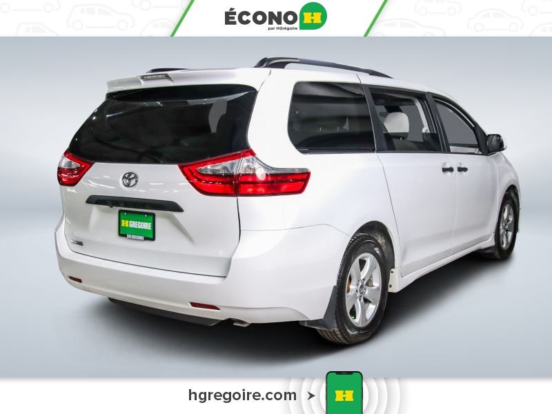 2020 Toyota Sienna White Saint-Eustache - photo #6