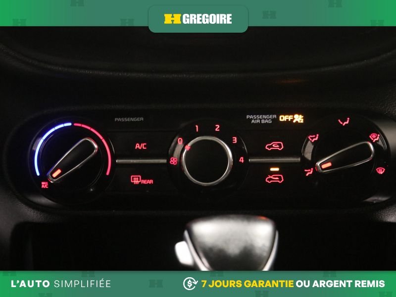 2021 Kia Soul White Saint-Eustache - photo #23