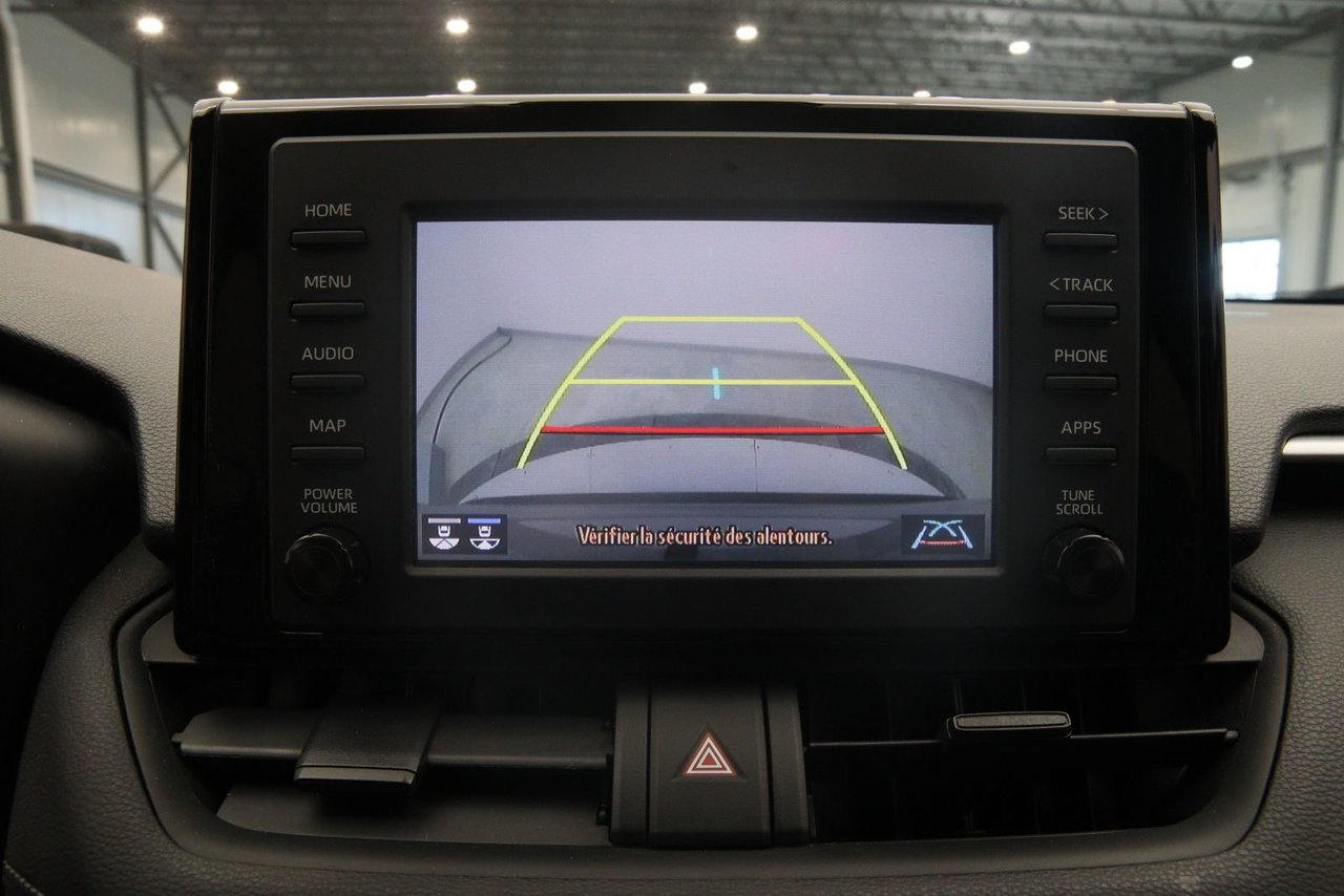 2020 Toyota RAV4 LE Grey Baie-Comeau - photo #12