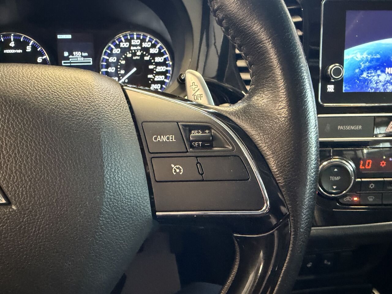 2019 Mitsubishi Outlander Black Saint-Eustache - photo #19