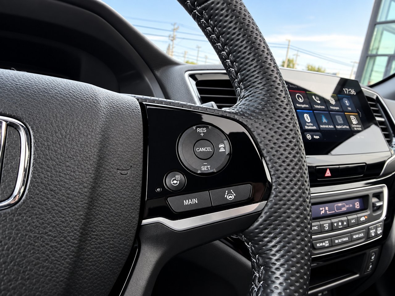 Honda Passport JAMAIS ACCIENTÉ / AWD (4X4) / APPLE CARPLAY ET ANDROID AUTO 2023 Noir Châteauguay - photo #15