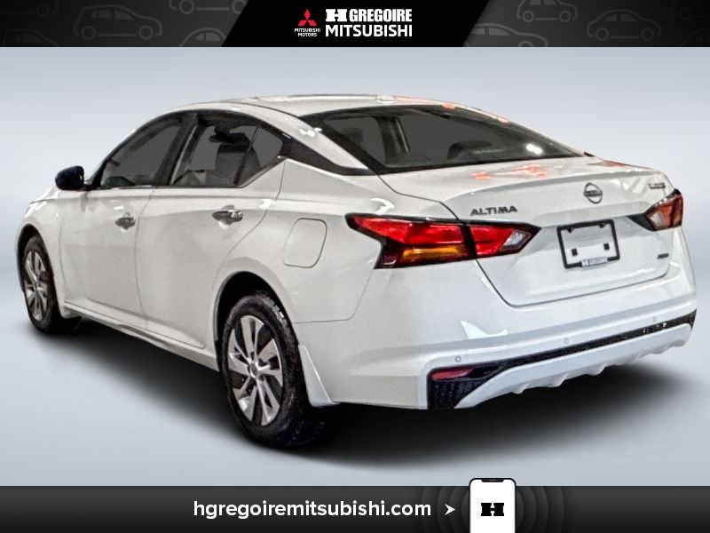 2024 Nissan Altima White Laval - photo #5