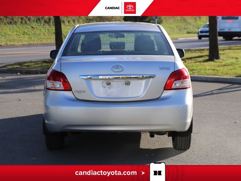 2012 Toyota Yaris Silver Blainville - photo #8