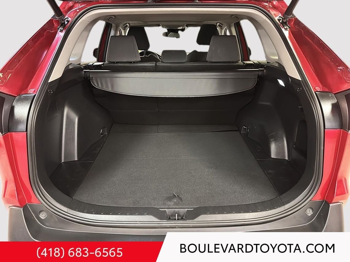 2022 Toyota RAV4 99566A-110 | XLE Hybride Red Québec - photo #38